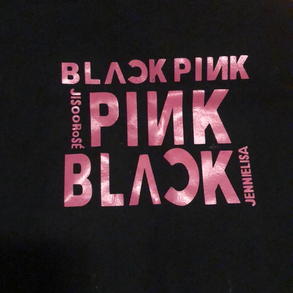 Blackpink string back